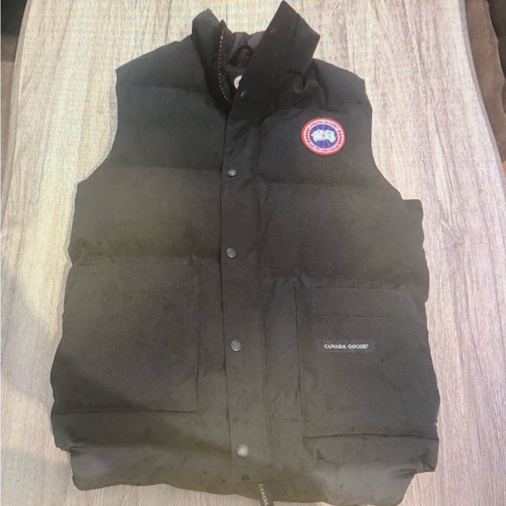 Canada Goose Men's Dark Vest with Logo